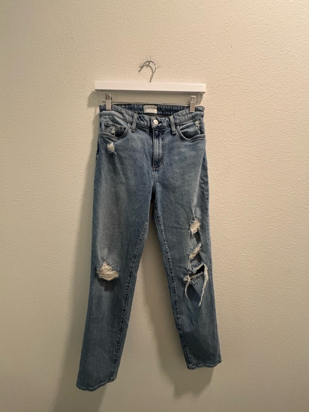 Joe’s Jeans THE NIKI MID RISE BOYFRIEND, size 26